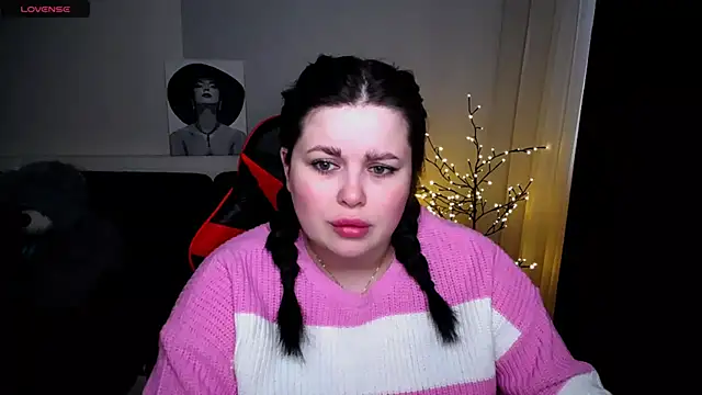 Emily Mo online show from 23, 2, 2025