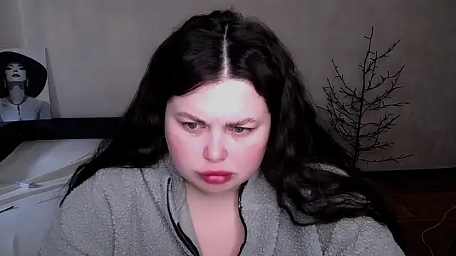 Emily Mo online show from 21, 4, 2026