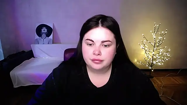 Snapshot of Emily_Mo chatting on 26, 6, 2026 Emily Mo online show from 26, 6, 2026