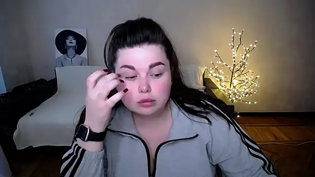 Snapshot of Emily_Mo chatting on 29, 5, 2026 Emily Mo online show from 29, 5, 2026