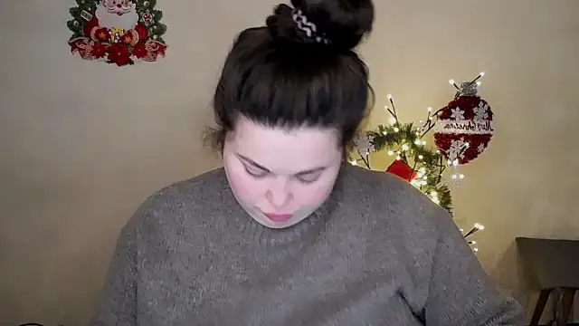 Emily Mo online show from 22, 12, 2025