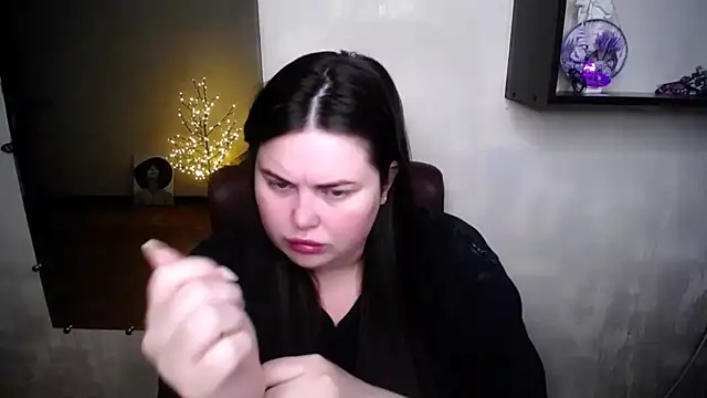 Snapshot of Emily_Mo chatting on 27, 6, 2026 Emily Mo online show from 27, 6, 2026