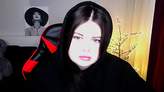 Emily Mo online show from 20, 2, 2025