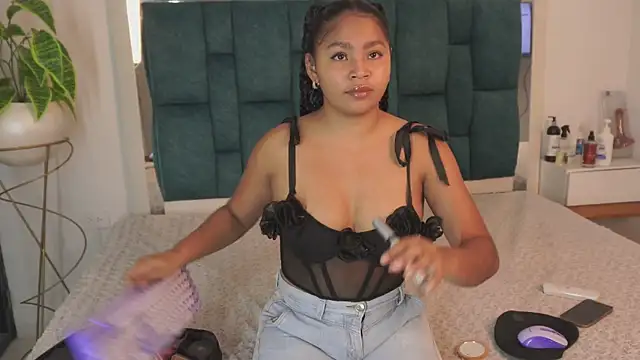 Snapshot of Anais_aradia chatting on 23, 5, 2026 Anais aradia online show from 23, 5, 2026