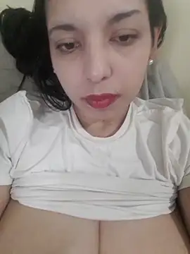 Snapshot of DianiQueenn chatting on 16, 5, 2026 DianiQueenn online show from 16, 5, 2026