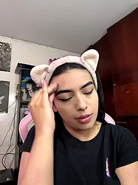 eva six online show from 29, 10, 2025