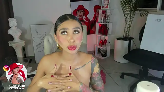 Snapshot of liah_v chatting on 16, 3, 2025 liah v online show from 16, 3, 2025