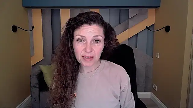 EllaLong online show from 13, 3, 2026