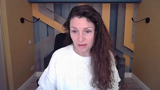 EllaLong online show from 4, 2, 2026