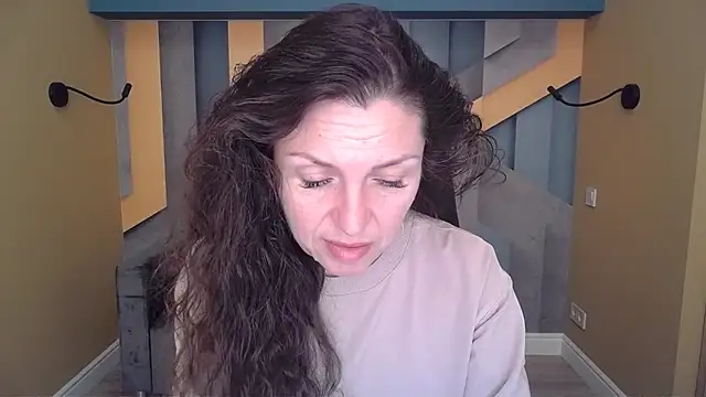 EllaLong online show from 7, 3, 2026