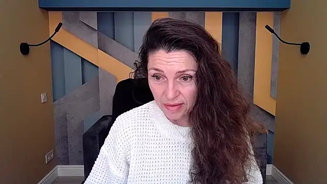 EllaLong online show from 12, 11, 2025