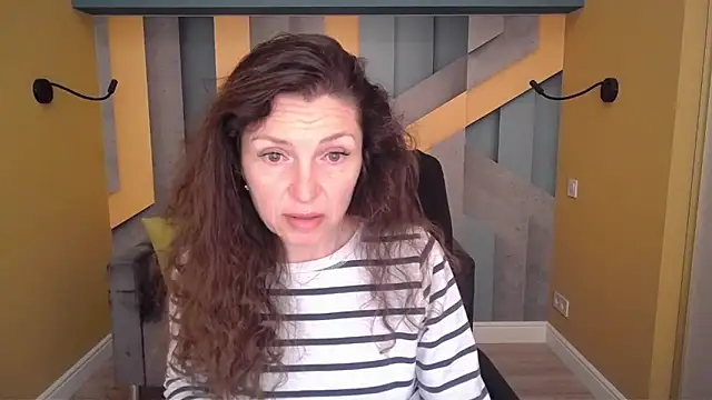 EllaLong online show from 29, 3, 2026