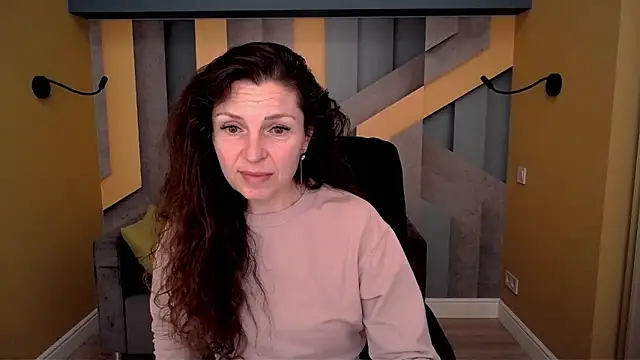 EllaLong online show from 10, 3, 2026