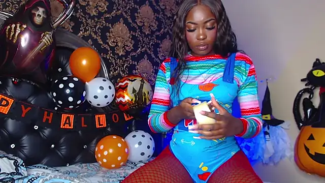 NaiaGils online show from 31, 10, 2025