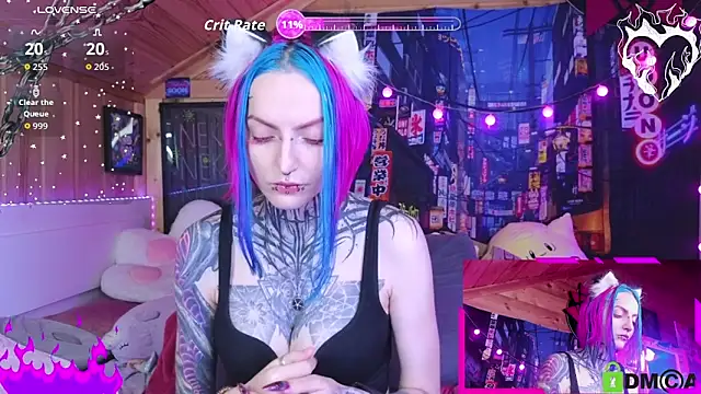 Snapshot of NekoCyber chatting on 15, 11, 2025 NekoCyber online show from 15, 11, 2025