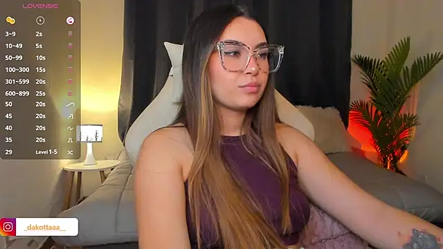 dakottaa  online show from 18, 3, 2026