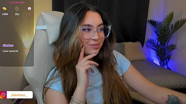 dakottaa  online show from 2, 2, 2026