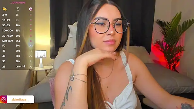 dakottaa  online show from 31, 3, 2026