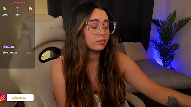 dakottaa  online show from 17, 1, 2026