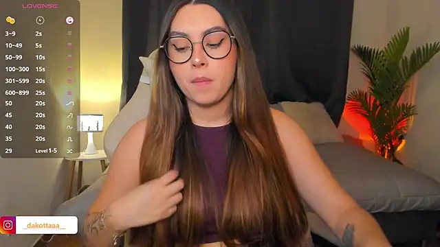 dakottaa  online show from 27, 3, 2026