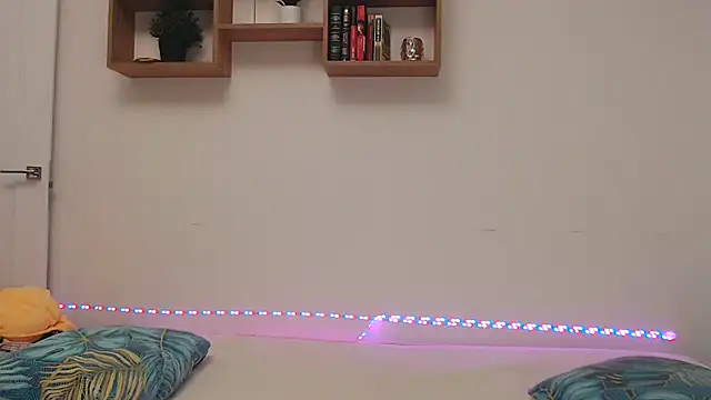 Snapshot of Karolina_love_ chatting on 11, 10, 2025 Karolina love online show from 11, 10, 2025