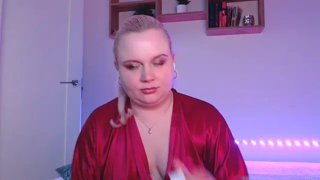 Snapshot of Karolina_love_ chatting on 8, 4, 2026 Karolina love online show from 8, 4, 2026