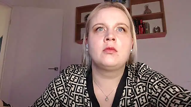 Snapshot of Karolina_love_ chatting on 15, 11, 2025 Karolina love online show from 15, 11, 2025