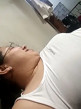 DanelyLopez online show from 8, 2, 2026