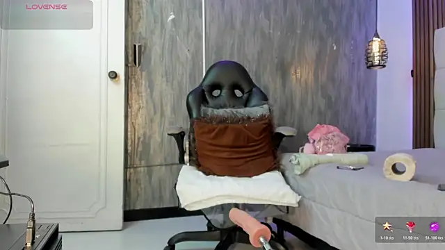 Saravy Blandon online show from 18, 4, 2026