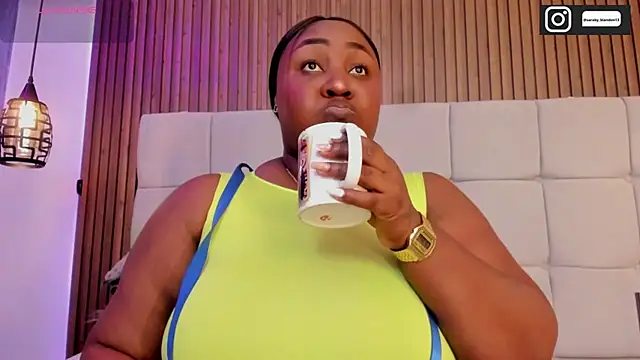 Saravy Blandon online show from 7, 1, 2026