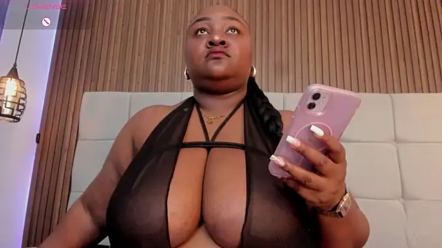 Saravy Blandon online show from 17, 10, 2025