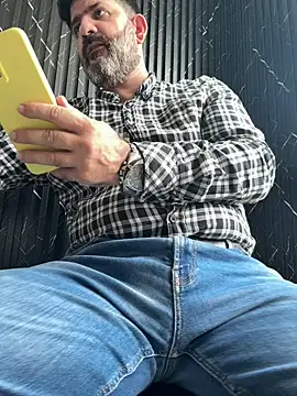 Snapshot of Maxi_TheBigDaddy chatting on 26, 6, 2026 Maxi TheBigDaddy online show from 26, 6, 2026