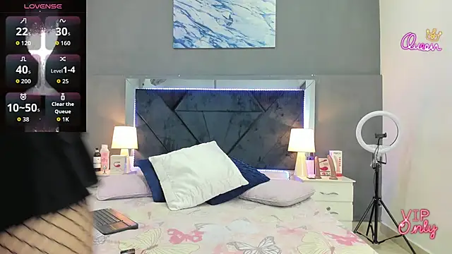 Lauralove 69 online show from 1, 4, 2026