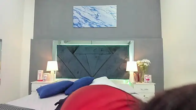 Lauralove 69 online show from 22, 11, 2025