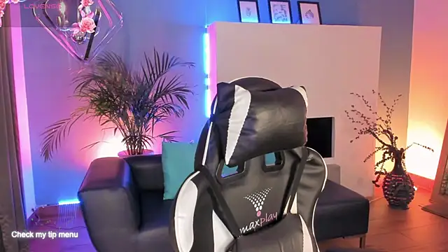 Megan inked online show from 15, 12, 2025