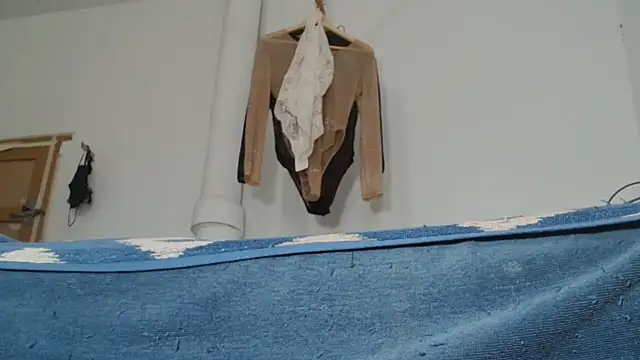 HAIRY PUSSY BIG online show from 4, 12, 2025