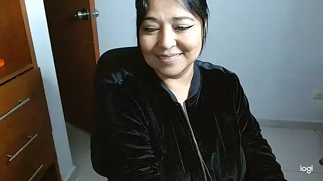 Snapshot of mariemiller19 chatting on 10, 12, 2024 mariemiller19 online show from 10, 12, 2024