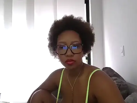 Snapshot of megan-hotxx chatting on 13, 6, 2026 megan-hotxx online show from 13, 6, 2026
