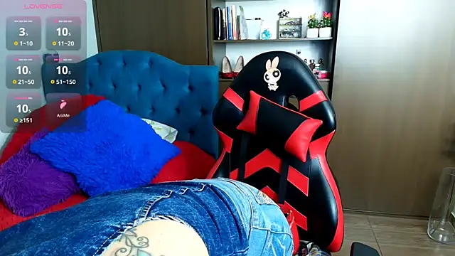 Snapshot of valeria_teiku chatting on 21, 10, 2025 valeria teiku online show from 21, 10, 2025