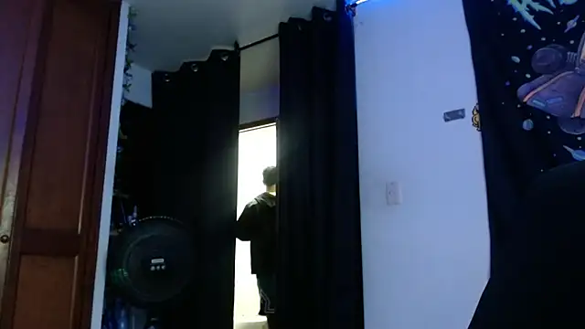 Snapshot of shy_katy_ chatting on 19, 12, 2024 shy katy online show from 19, 12, 2024