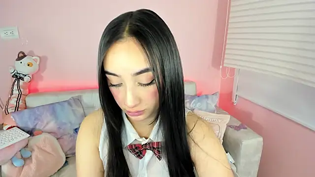 tinysara online show from 18, 4, 2026