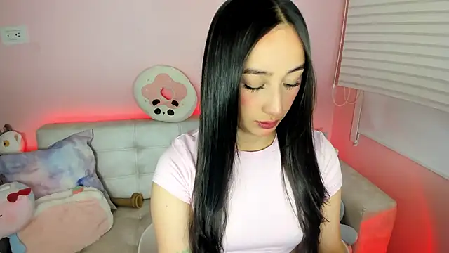 Snapshot of tinysara chatting on 29, 5, 2026 tinysara online show from 29, 5, 2026