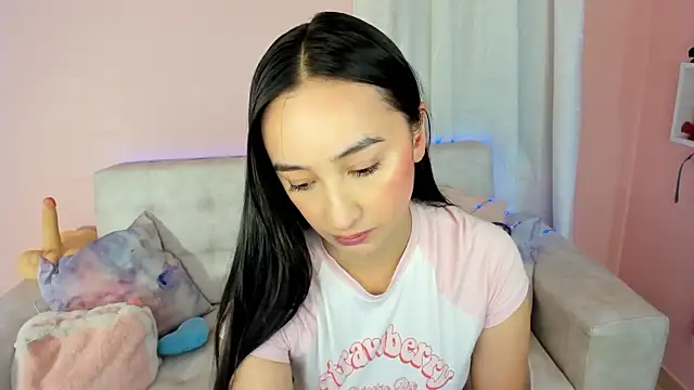 tinysara online show from 1, 3, 2025