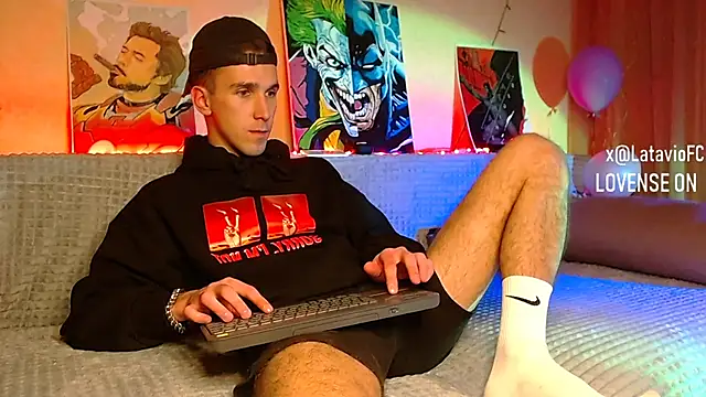 Snapshot of Midnighter_ chatting on 14, 1, 2025 Midnighter online show from 14, 1, 2025