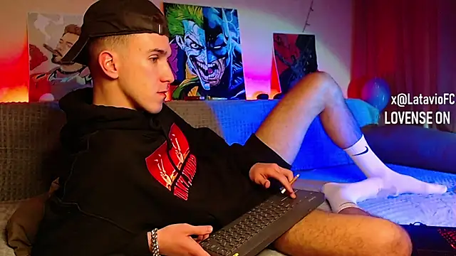 Snapshot of Midnighter_ chatting on 30, 1, 2025 Midnighter online show from 30, 1, 2025