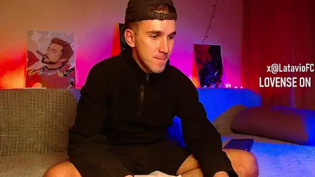 Snapshot of Midnighter_ chatting on 8, 2, 2025 Midnighter online show from 8, 2, 2025