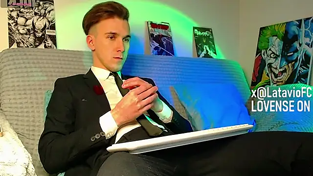 Snapshot of Midnighter_ chatting on 12, 4, 2026 Midnighter online show from 12, 4, 2026