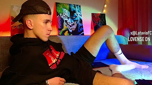 Snapshot of Midnighter_ chatting on 28, 1, 2025 Midnighter online show from 28, 1, 2025