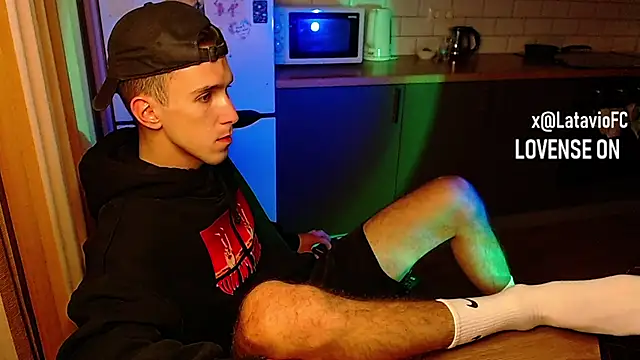 Snapshot of Midnighter_ chatting on 25, 9, 2025 Midnighter online show from 25, 9, 2025