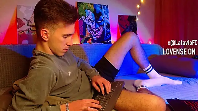 Snapshot of Midnighter_ chatting on 6, 3, 2025 Midnighter online show from 6, 3, 2025